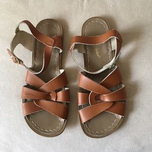 Saltwater sandals